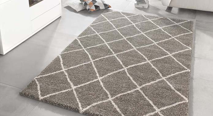 Dywany taupe