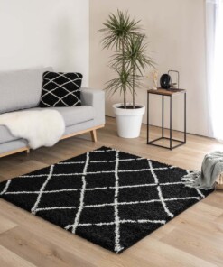 Kwadratowy dywan z długim włosiem w romby Artisan - czarny/biały - sfeer