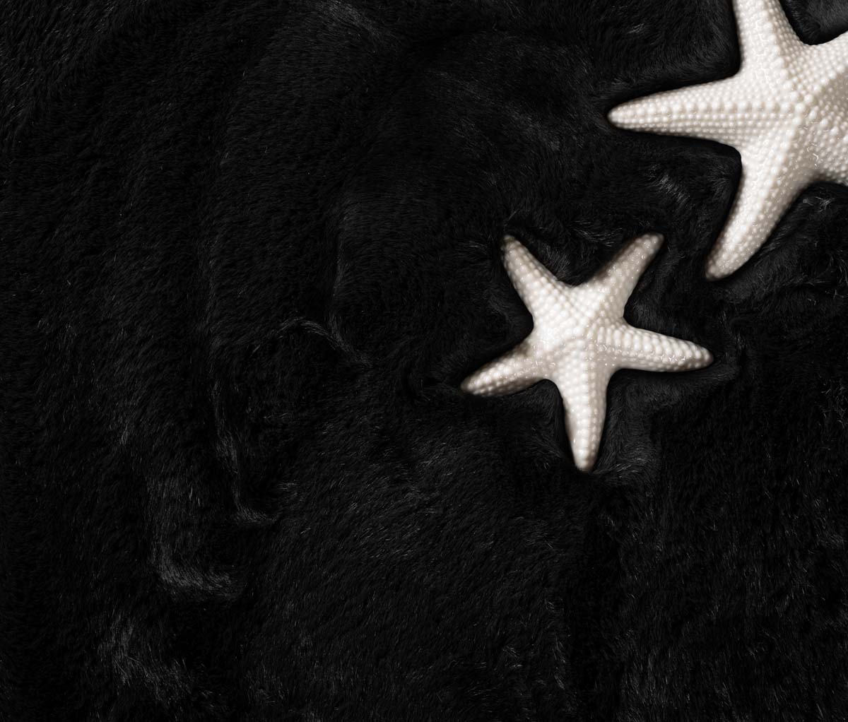 Dywan puszysty - Comfy plus czarny - close up Dywan puszysty - Comfy plus czarny - close up