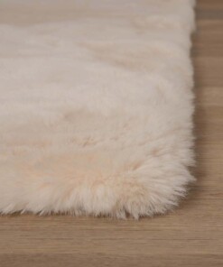 Dywan puszysty - Comfy plus kremowy - close up, thumbnail Dywan puszysty - Comfy plus kremowy - close up, thumbnail