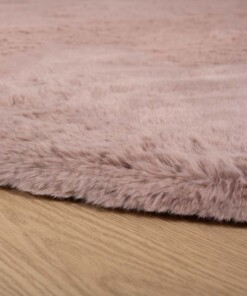 Dywan okrągły z długim włosiem - Comfy plus różowy - close up, thumbnail Dywan okrągły z długim włosiem - Comfy plus różowy - close up, thumbnail