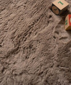 Dywan dziecięcy z owieczką - Fluffy taupe - close up, thumbnail Dywan dziecięcy z owieczką - Fluffy taupe - close up, thumbnail