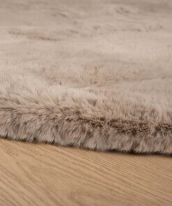 Dywan owalny z długim włosiem - Comfy plus taupe - close up, thumbnail Dywan owalny z długim włosiem - Comfy plus taupe - close up, thumbnail