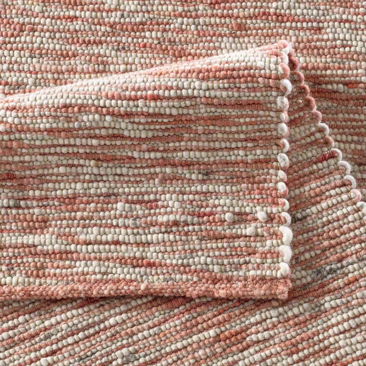 Dywan wełniany - Kaia czerwono/kremowa - close up vouw Dywan wełniany - Kaia czerwono/kremowa - close up vouw