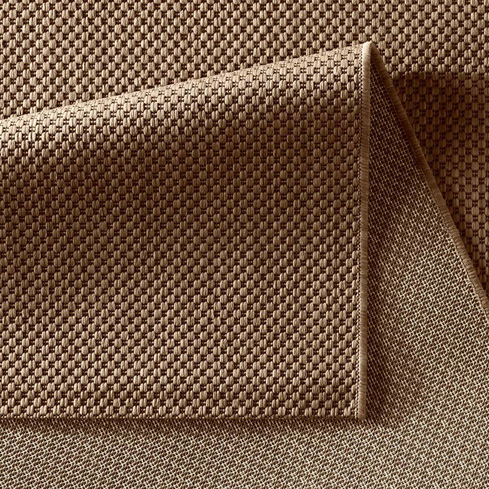 Dywan balkonowy - Elara brązowy - close up Dywan balkonowy - Elara brązowy - close up