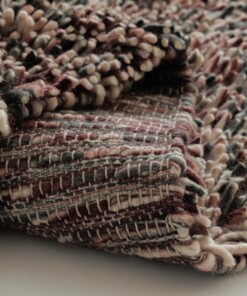 Dywan wełniany z długim włosiem - Aurelia fioletowy - close up, thumbnail Dywan wełniany z długim włosiem - Aurelia fioletowy - close up, thumbnail