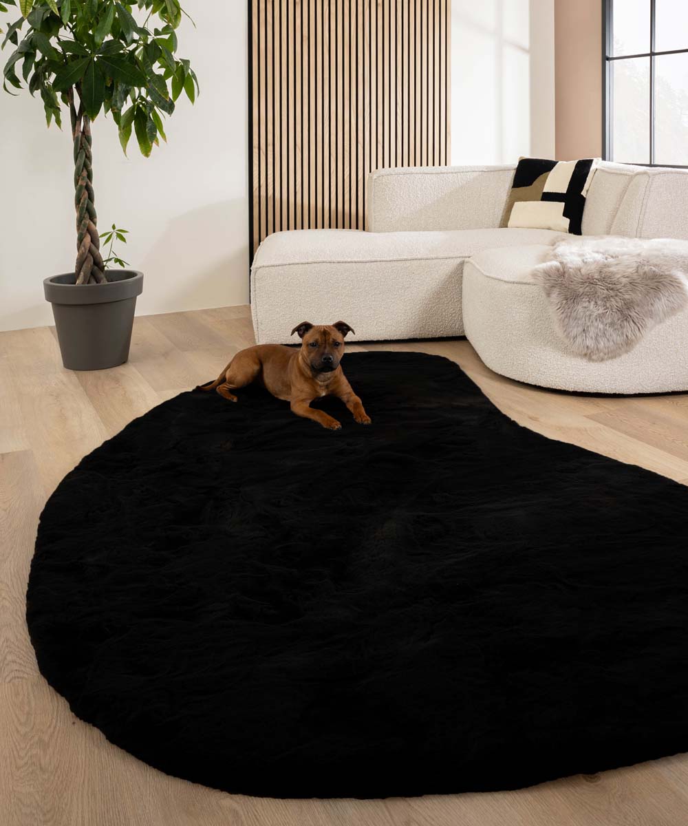 Dywan puszysty o organicznym kształcie - Comfy Plus czarny - sfeer Dywan puszysty o organicznym kształcie - Comfy Plus czarny - sfeer