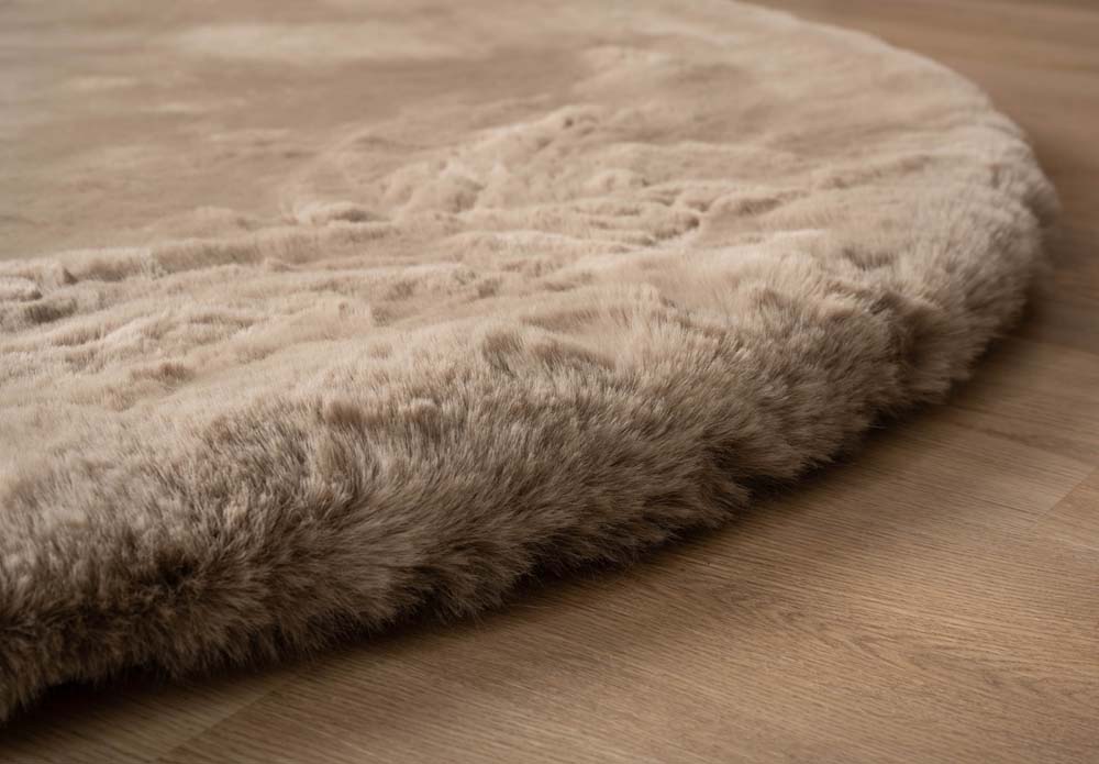 Dywan puszysty okrągły - Comfy Deluxe taupe - close up Dywan puszysty okrągły - Comfy Deluxe taupe - close up
