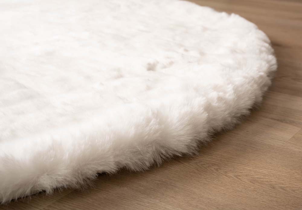 Dywan puszysty okrągły - Comfy Deluxe biały - close up Dywan puszysty okrągły - Comfy Deluxe biały - close up