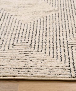 Dywan nowoczesny - Fancy Maze kremowy/czarny - close up