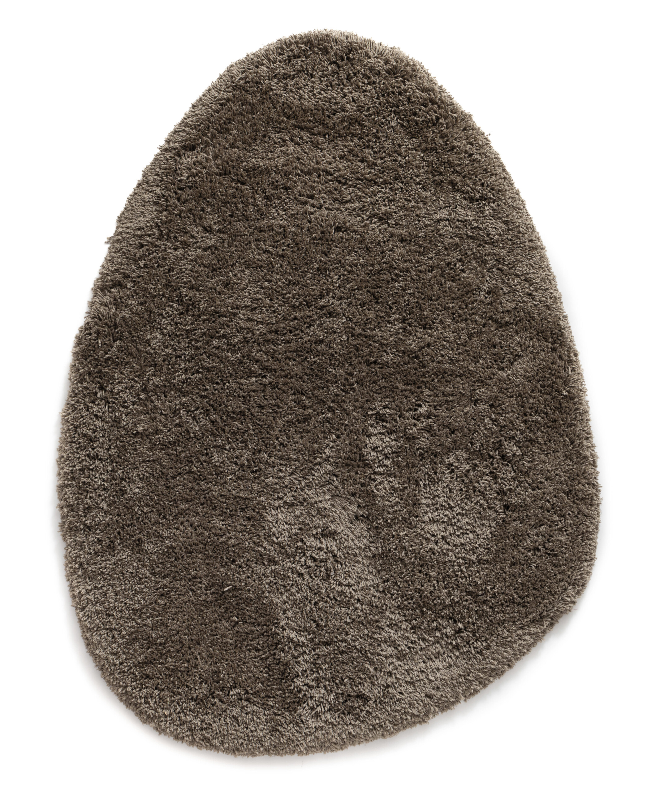 Dywan shaggy o organicznym kształcie - Sveve Pebble taupe - overzicht Dywan shaggy o organicznym kształcie - Sveve Pebble taupe - overzicht