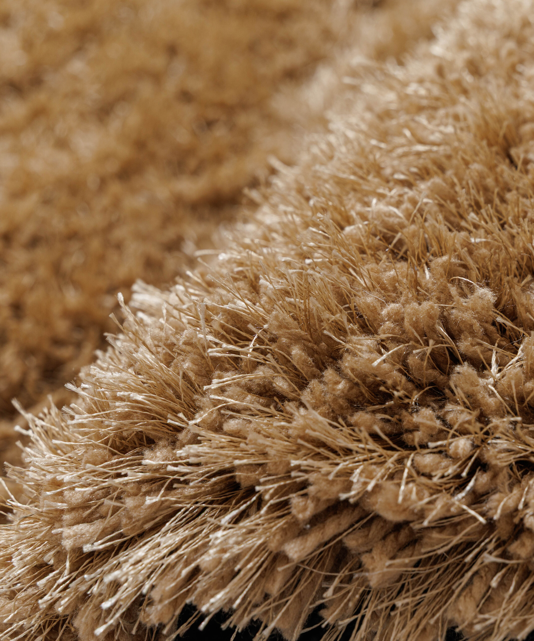 Dywan okrągły shaggy - Meadow beżowy - close up Dywan okrągły shaggy - Meadow beżowy - close up