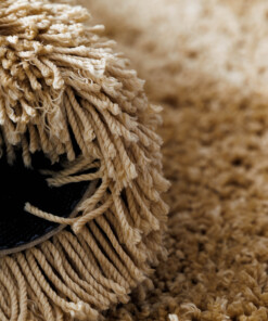 Dywan shaggy o organicznym kształcie - Sveve beżowy - close up, thumbnail Dywan shaggy o organicznym kształcie - Sveve beżowy - close up, thumbnail