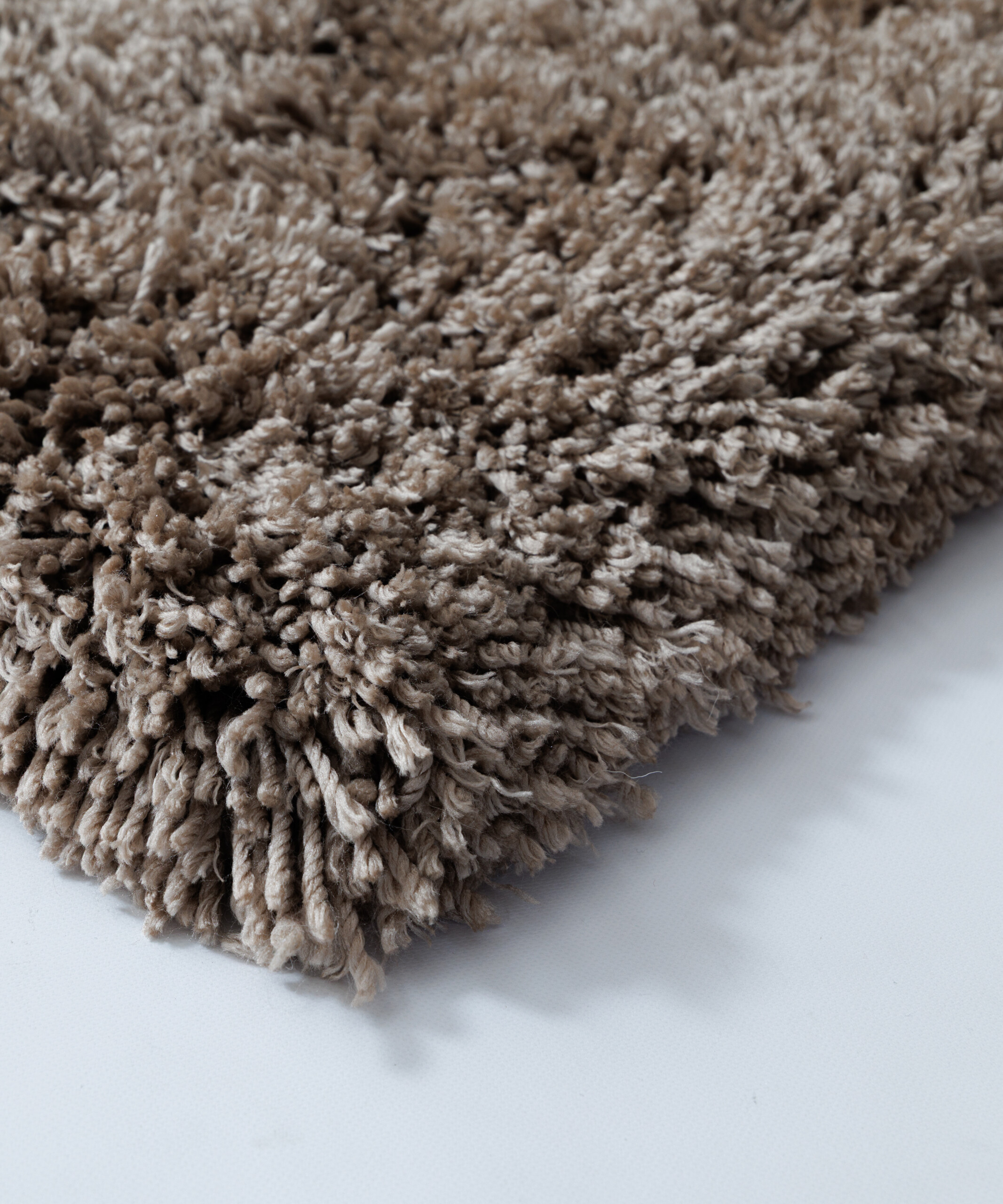 Dywan shaggy - Sveve kolor piasku - close up Dywan shaggy - Sveve kolor piasku - close up