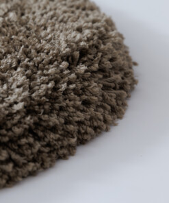 Dywan okrągły shaggy - Sveve taupe - close up, thumbnail Dywan okrągły shaggy - Sveve taupe - close up, thumbnail